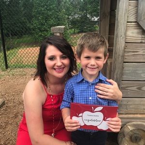 Meet your Posher, Holly